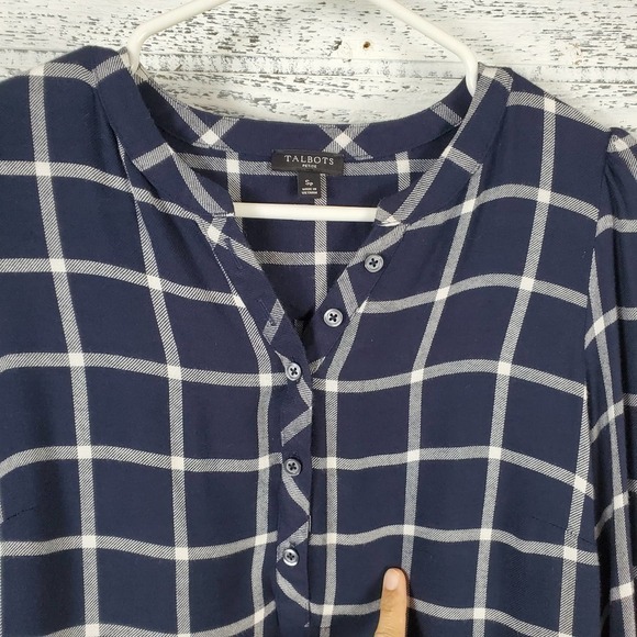 Talbots Women Plaid Pullover Blue Long Sleeves Collarless Top Small Petite - Picture 2 of 8